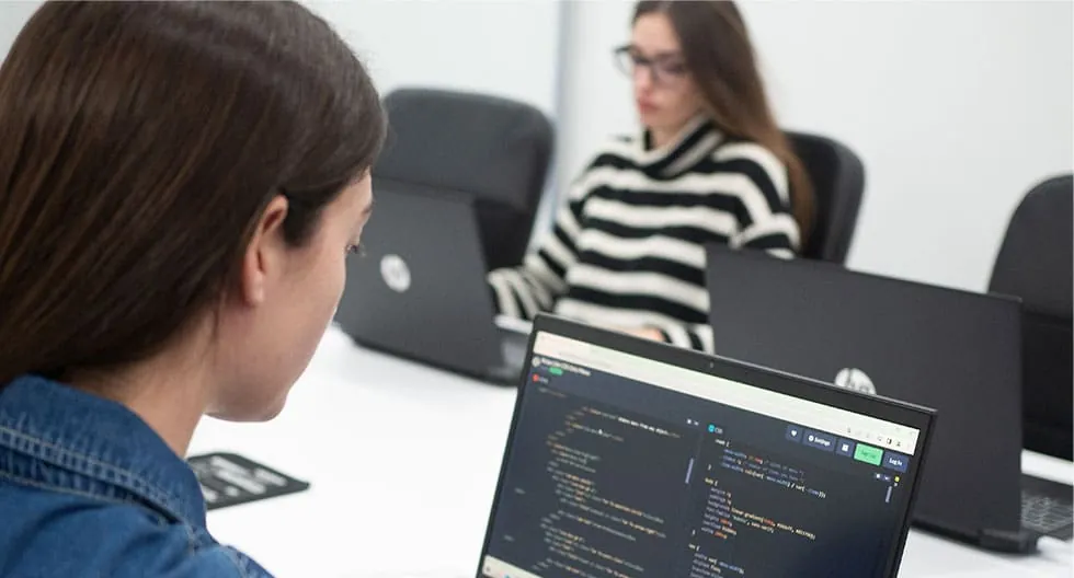 Diseño y Programación Web